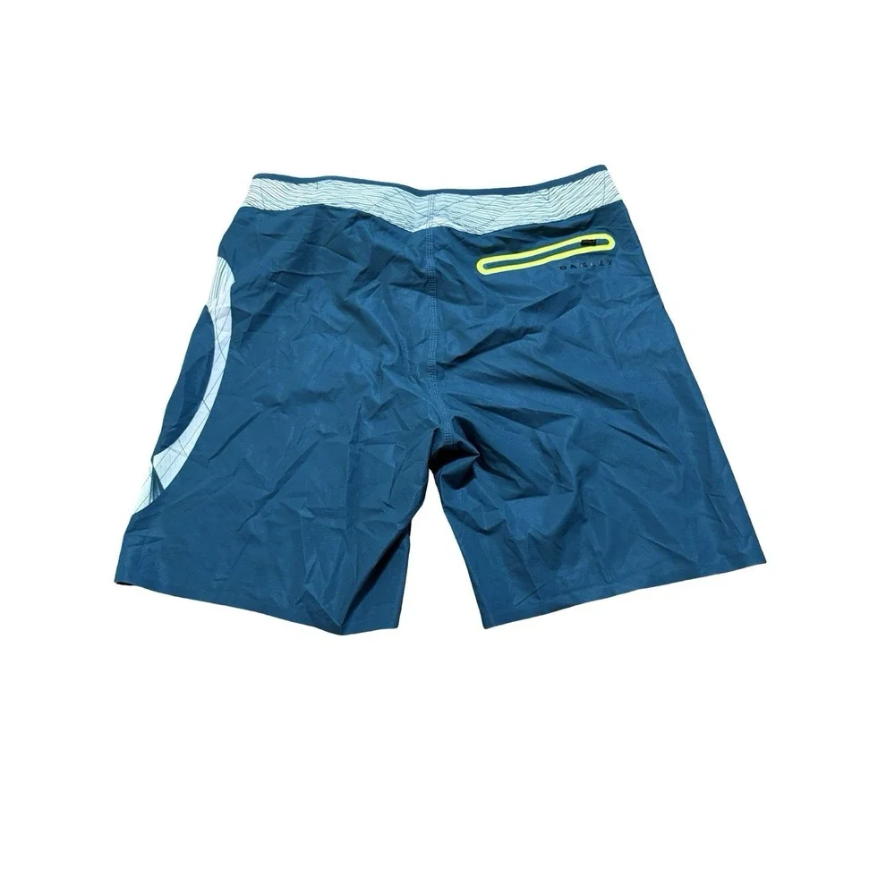 Oakley geo elipse